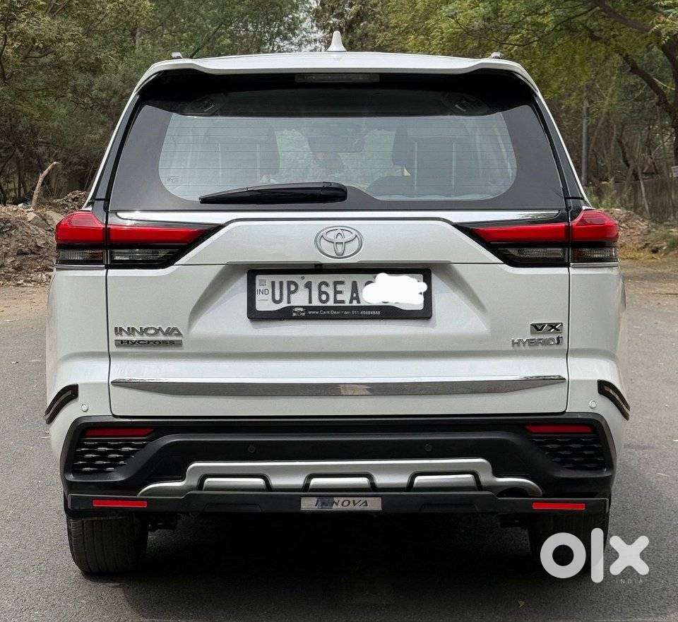 Toyota Innova Hycross 2.0 Vx Hybrid 7 Str, 2024, Cng & Hybrids