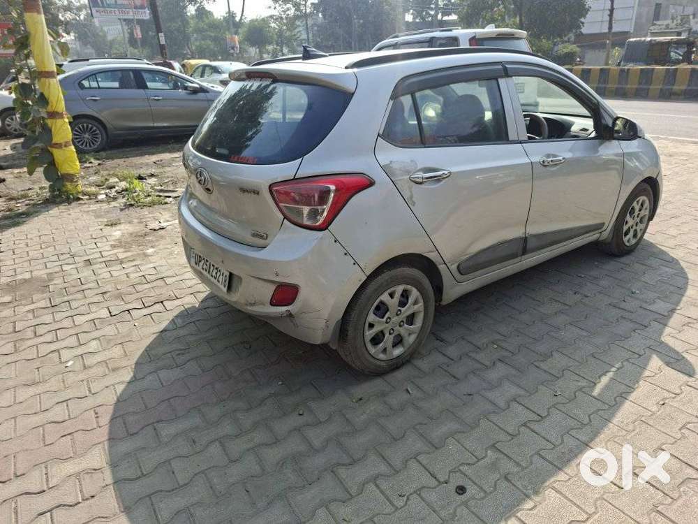 Hyundai Grand I10 1.2 Crdi Sportz Dual Tone, 2013, Diesel