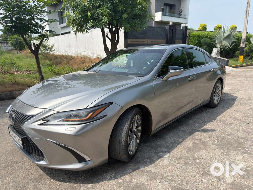 Lexus Es 300h 2019 Model