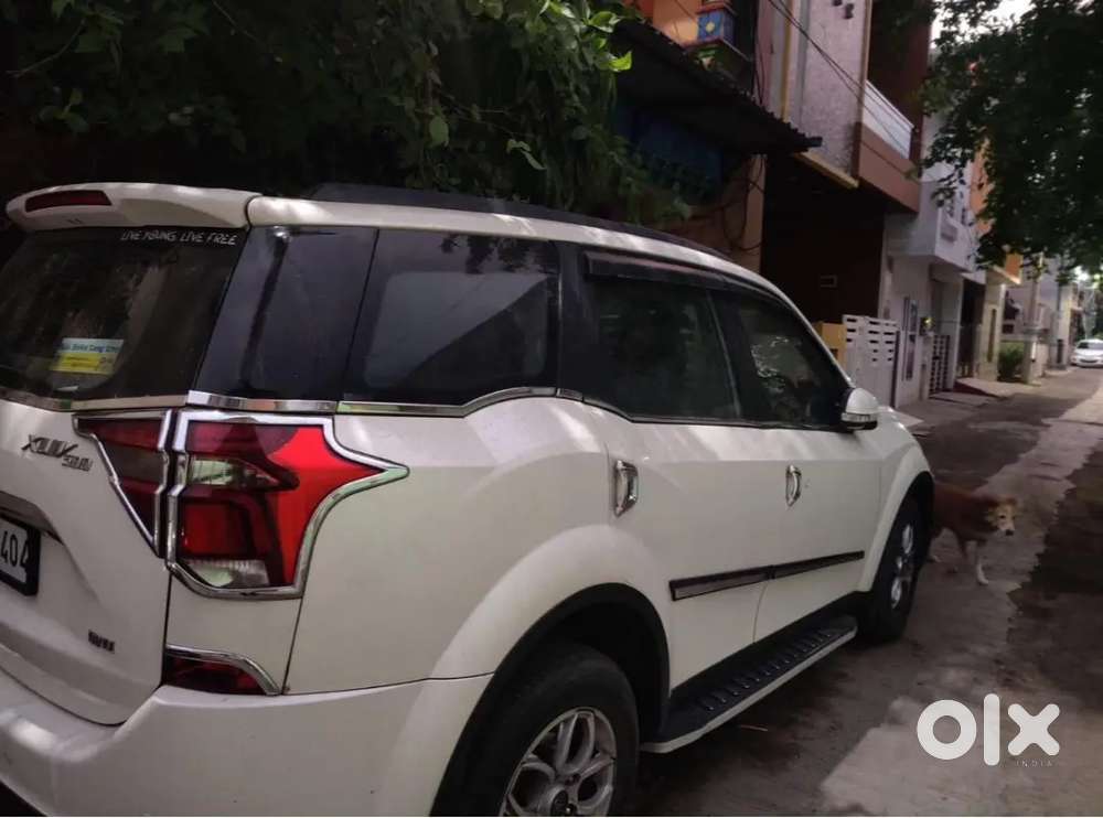 Mahindra Xuv500 Diesel 2017 1st Owner Less Driven Top Scretchless