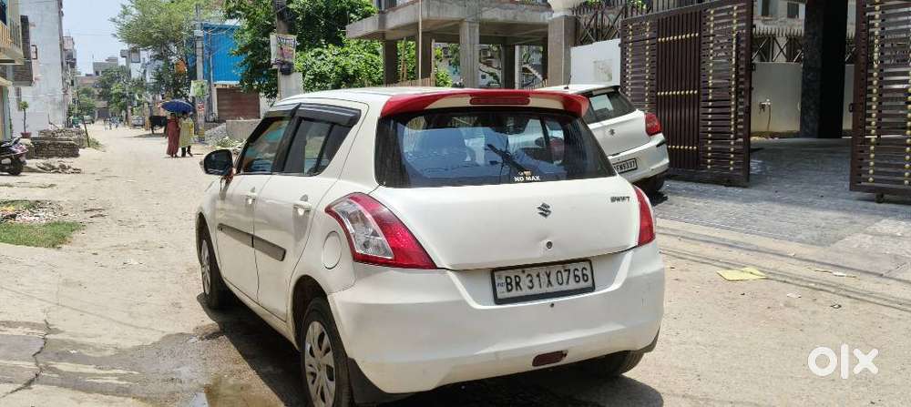 Maruti Suzuki Swift Vxi Abs Bsiv, 2017, Petrol