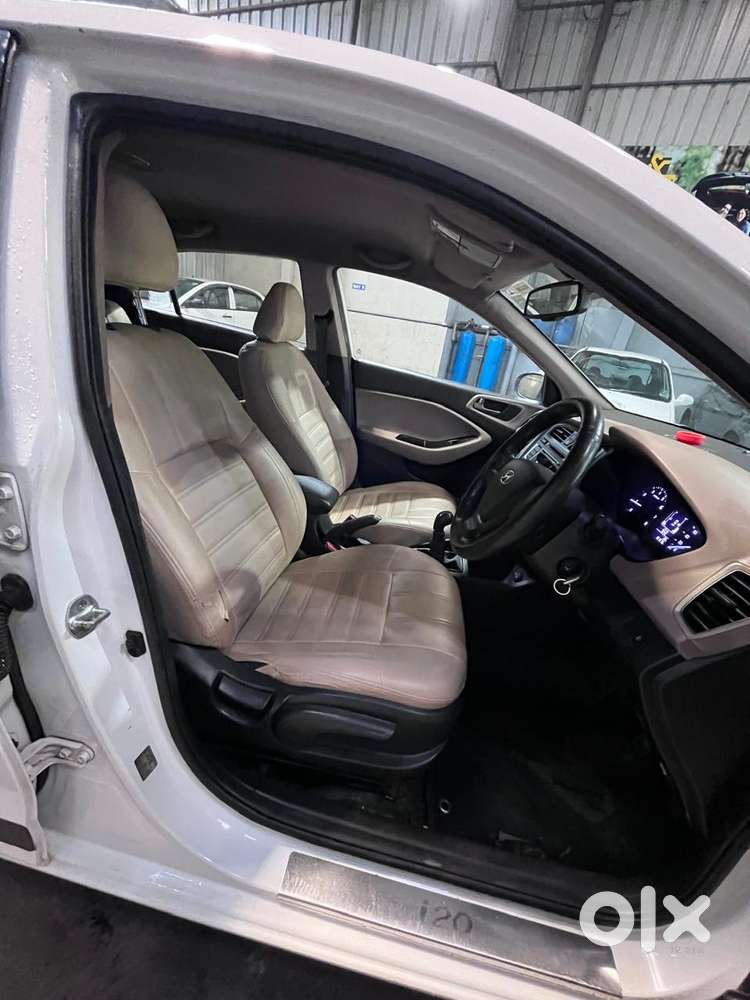 Hyundai I20 Petrol Spotz, 2015, Petrol