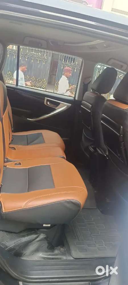 Toyota Innova Crysta 2.4 V 7 Str 2022