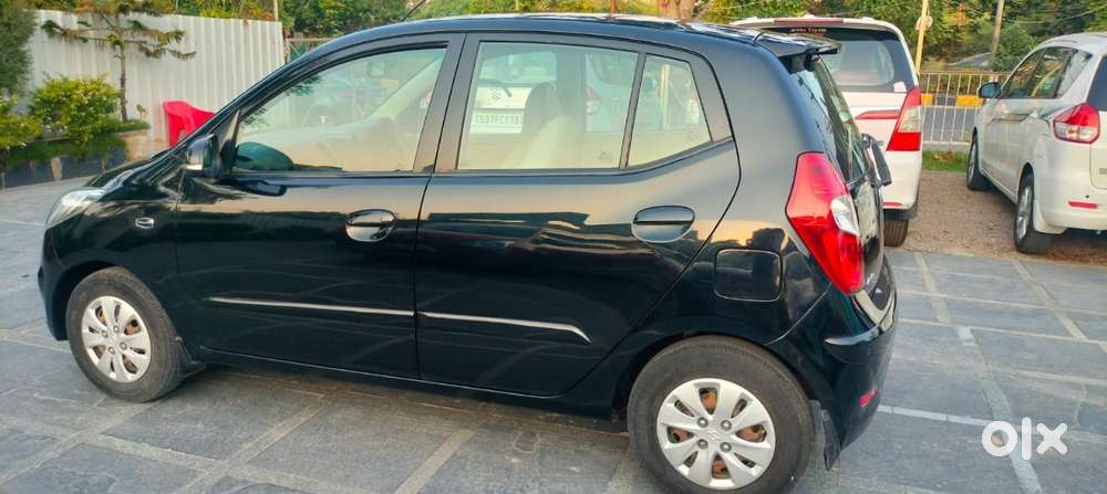 Hyundai I10 Asta Sunroof At, 2011, Petrol