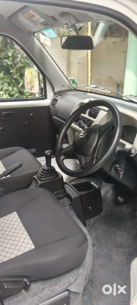 Maruti Suzuki Eeco 2025 Cng & Hybrids 7000 Km Driven