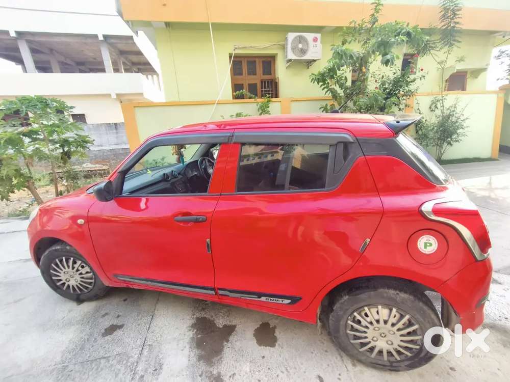 Maruti Suzuki Swift 2021 Petrol 85000 Km Driven