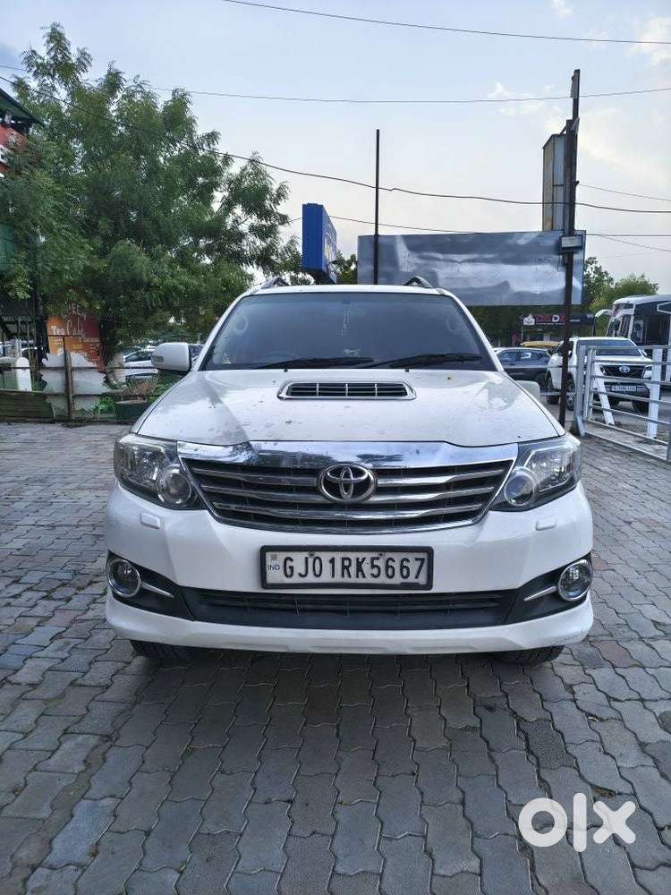 Toyota Fortuner 3.0 4x2 Automatic, 2015, Diesel
