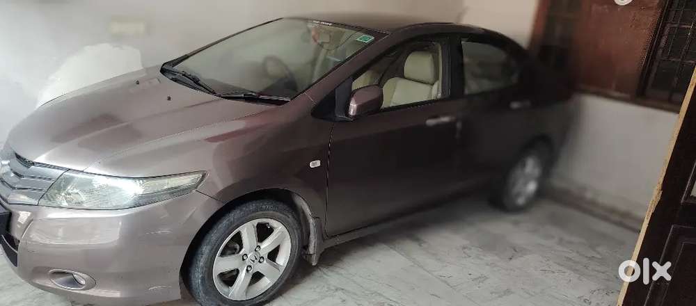 Honda City Petrol Automatic 2011 Variant