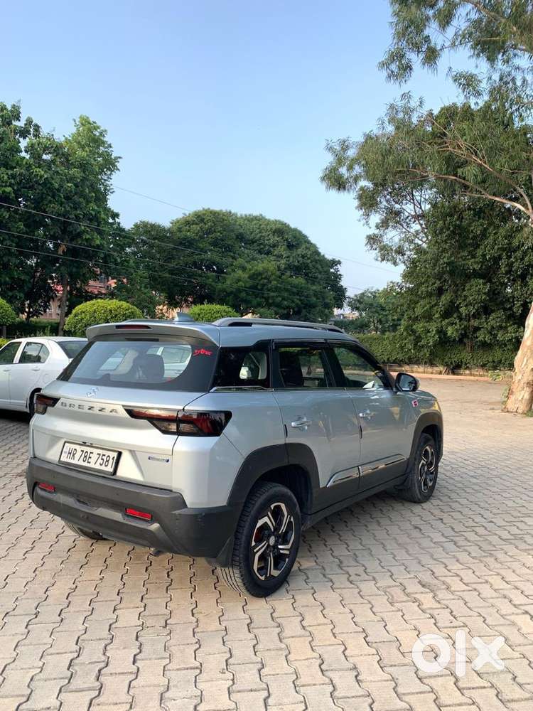 Breza Hybrid 2022 Model Vxi 1st Owner