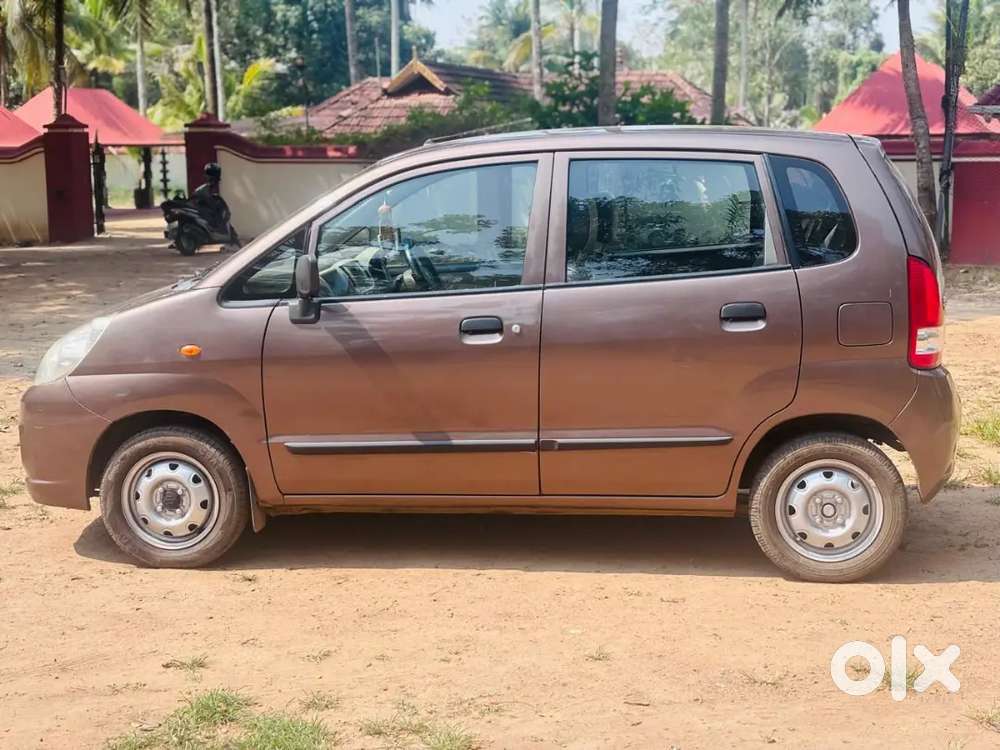 Maruti Suzuki Zen Estilo 2010