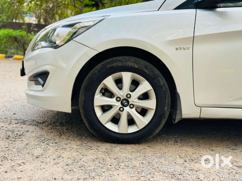 Hyundai Verna 1.6 Vtvt At Sx, 2016, Petrol