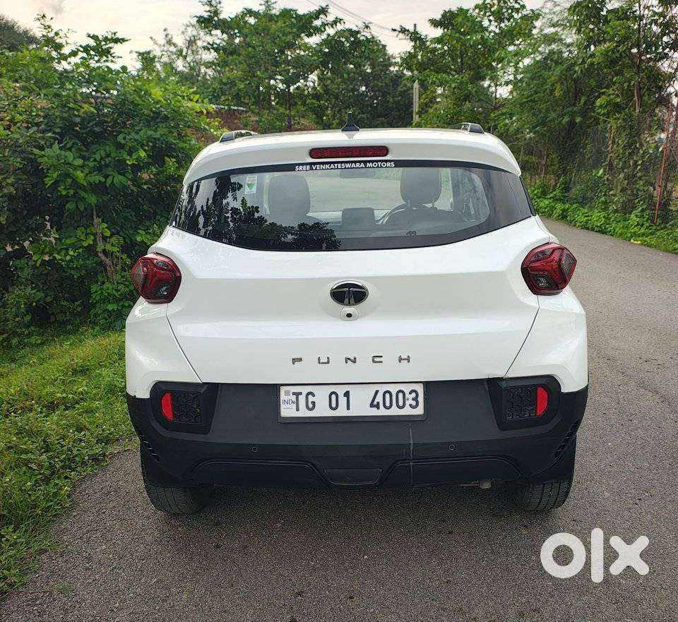 Tata Punch Accomplished Mt Sunroof, 2025, Petrol