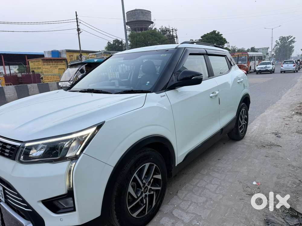 Mahindra Xuv300 Petrol 2023 Top Modal
