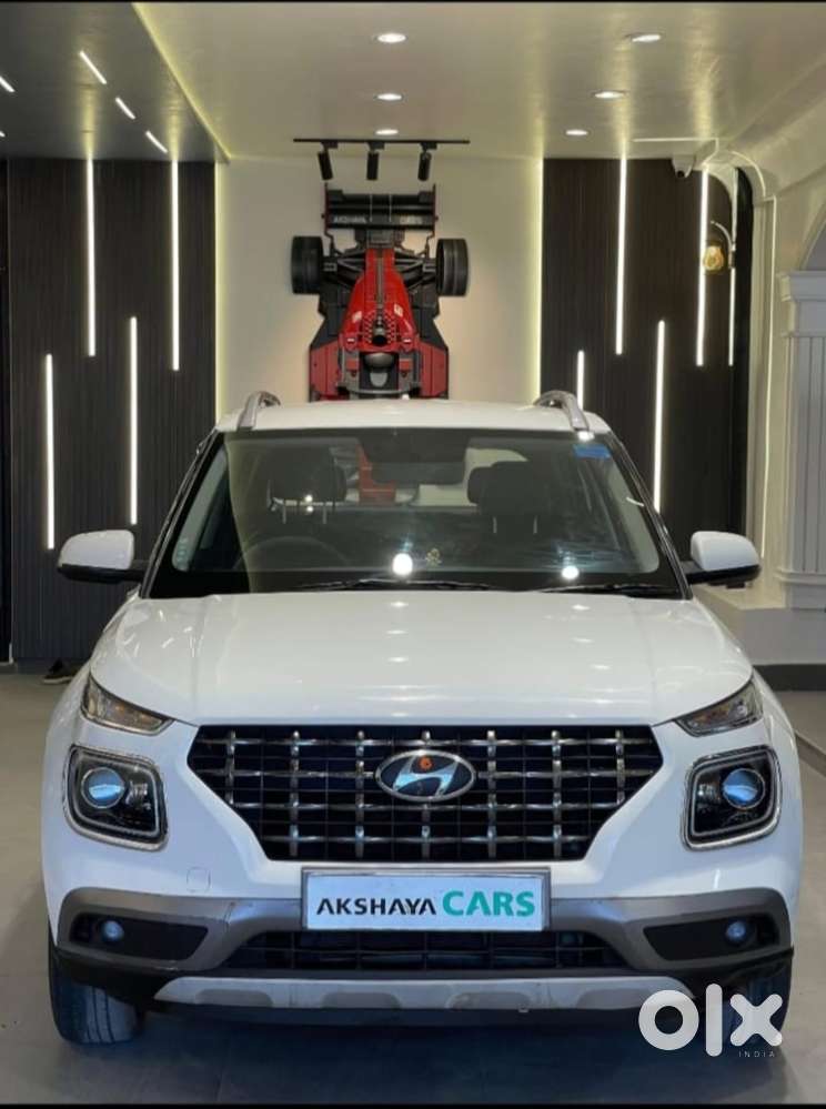 Hyundai Venue 1.2 S Plus, 2022, Petrol