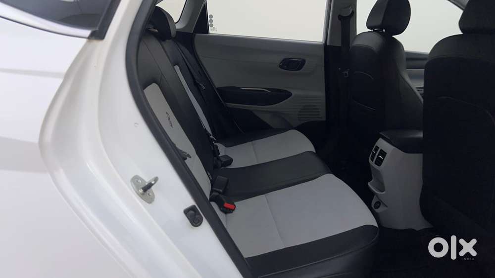 Hyundai New I20 1.2 Asta (o) Ivt, 2023, Petrol