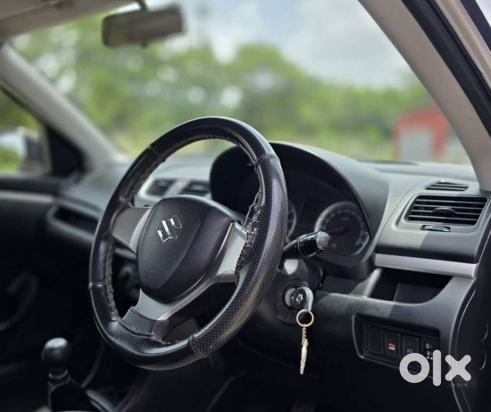 Maruti Suzuki Swift Vxi Optional, 2013, Petrol