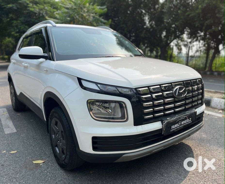 Hyundai Venue S 1.2 Petrol, 2023, Petrol