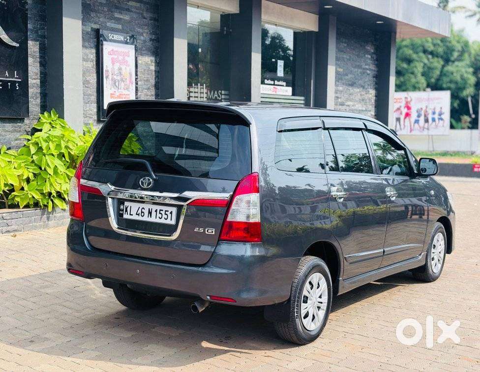 Toyota Innova 2.5 G (diesel) 8 Seater, 2016, Diesel