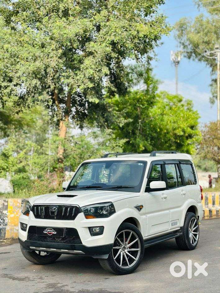 Mahindra Scorpio S10, 2014, Diesel