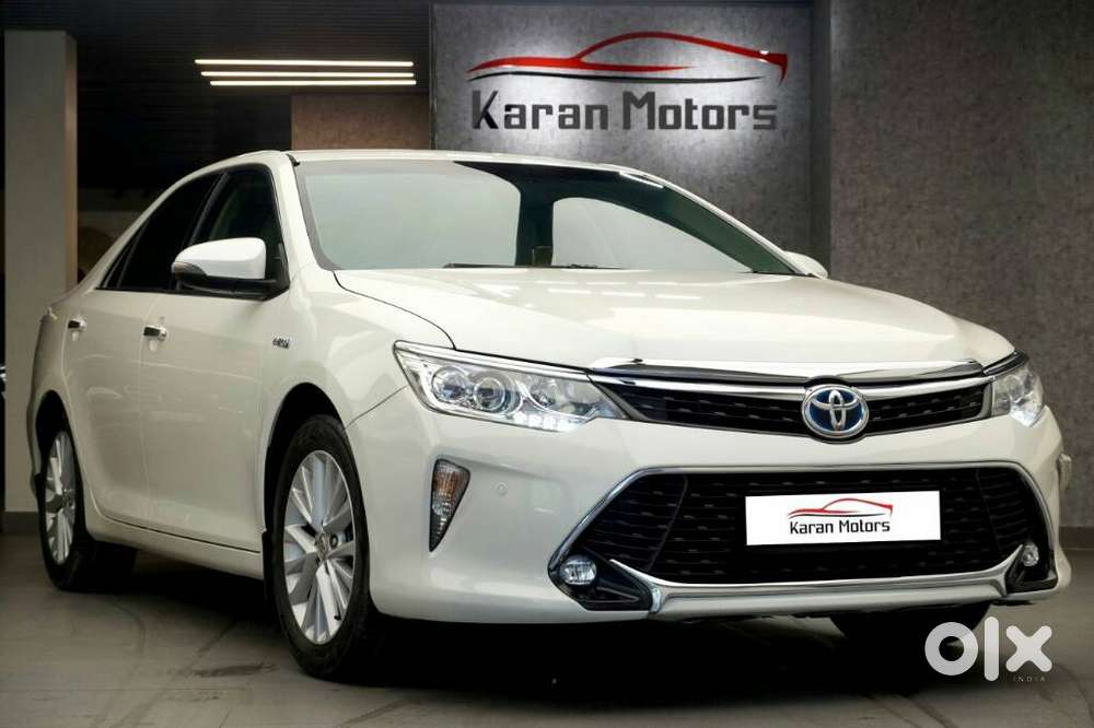 Toyota Camry Hybrid 2.5, 2017, Petrol