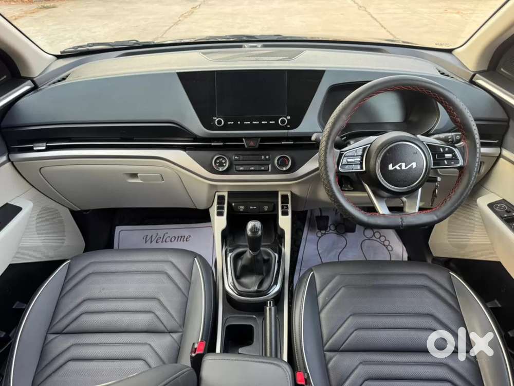 Kia Carens G1.5 6mt Gravity, 2024, Petrol