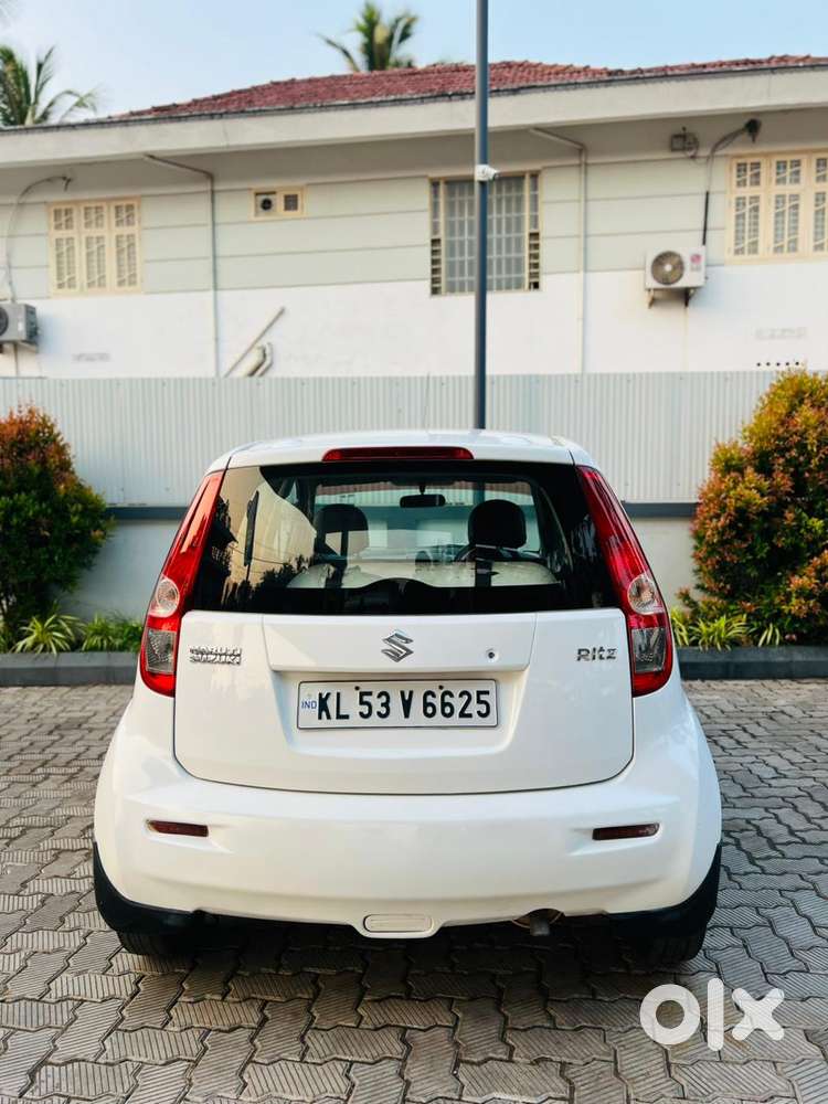 Maruti Suzuki Ritz Lxi, 2016, Petrol