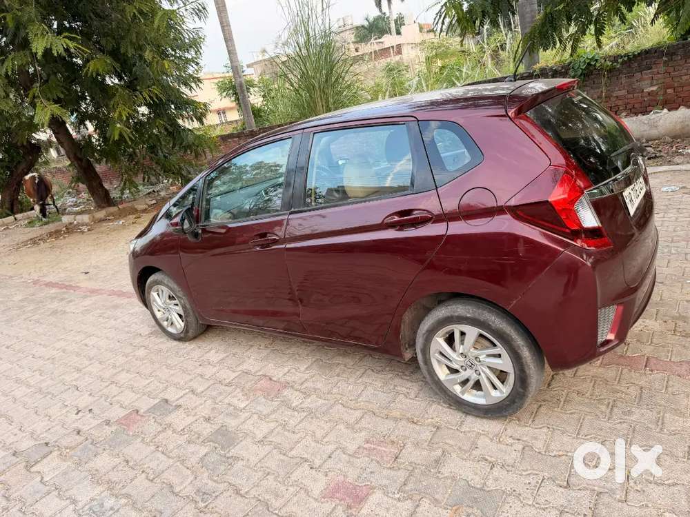 Honda Jazz Top Model Vx Diesel Dec 2015 Rocket Pickup Mileage 25plus
