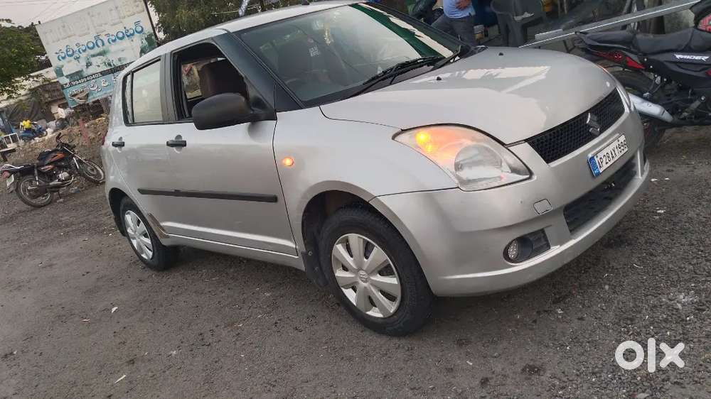Maruti Suzuki Swift 2007 Petrol 96548 Km Driven, Exlent & Smooth