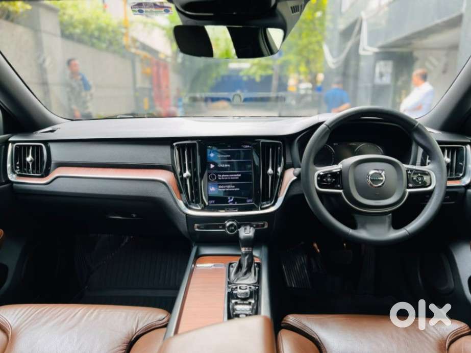 Volvo S60 T4 Inscription, 2023, Petrol