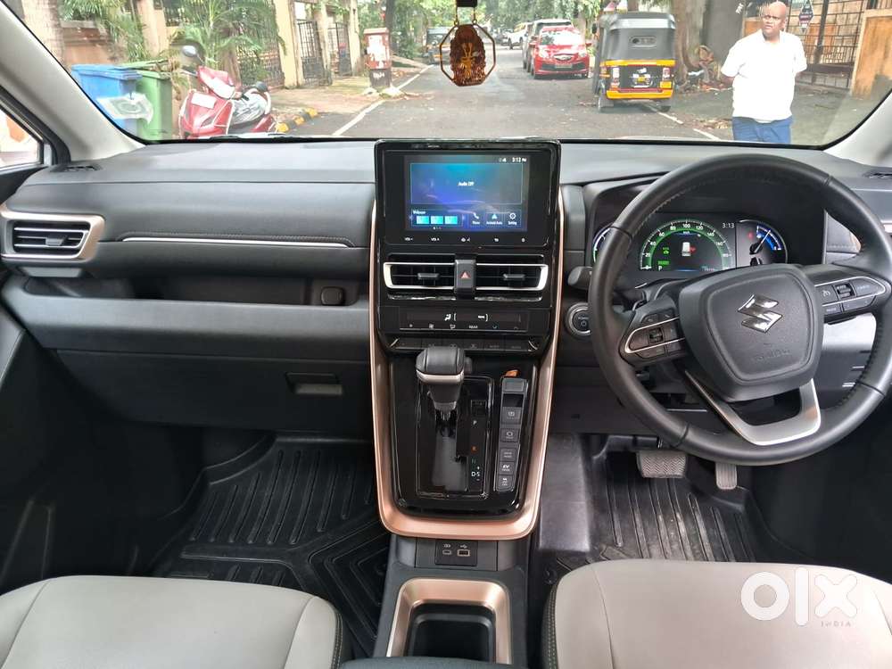 Maruti Suzuki Invicto Zeta Plus 7str, 2023