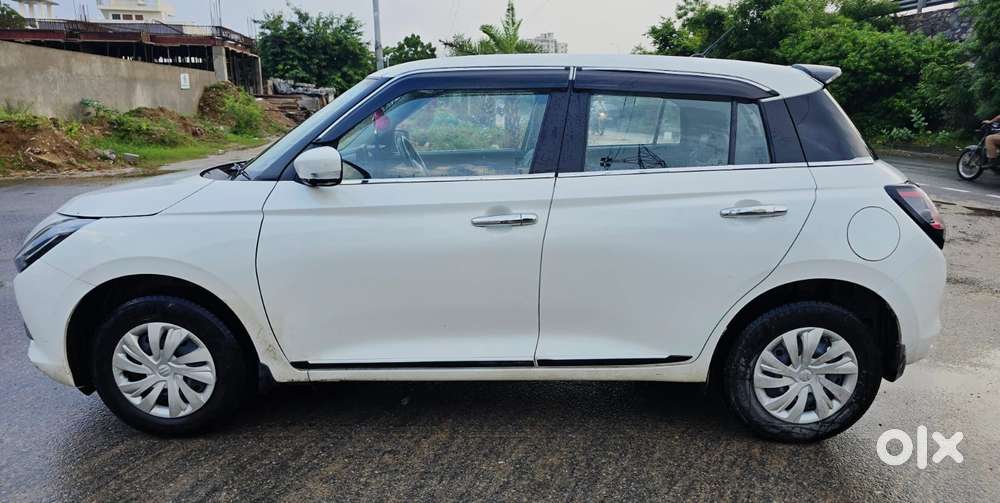 Maruti Suzuki Swift Vxi Cng, 2024, Cng & Hybrids