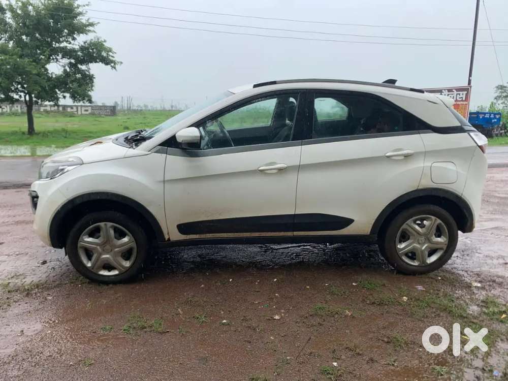 Tata Nexon 1.5 Xt 2019 पेट्रोल
