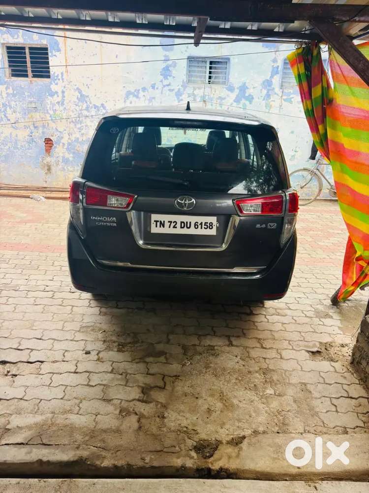 Toyota Innova Crysta 2016