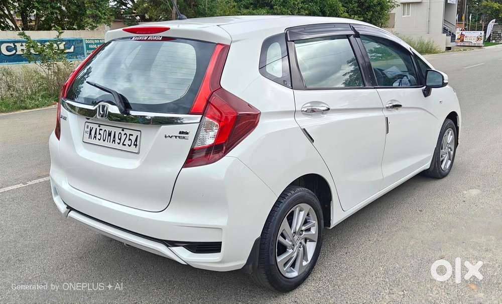 Honda Jazz V Automatic, 2021, Petrol