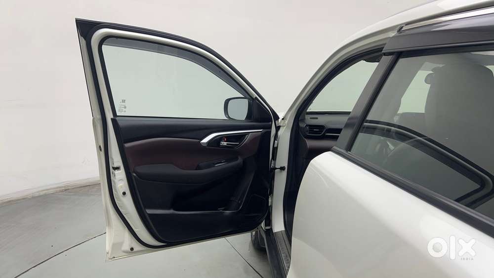 Maruti Suzuki Grand Vitara 1.5 Delta Smart Hybrid, 2024, Petrol