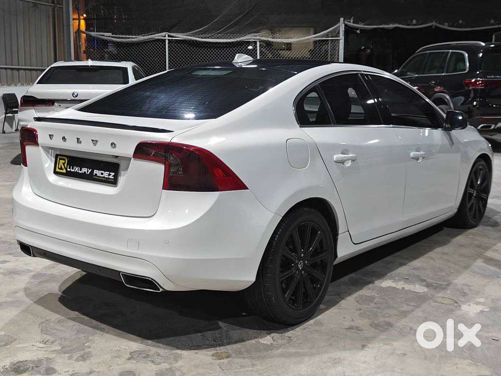 Volvo S60 D5 Inscription, 2015, Diesel