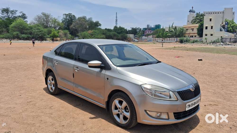 Skoda Rapid 1.6 Mpi Ambition, 2015, Diesel