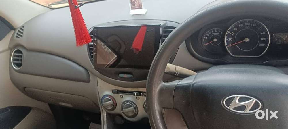 Hyundai I10, 2011