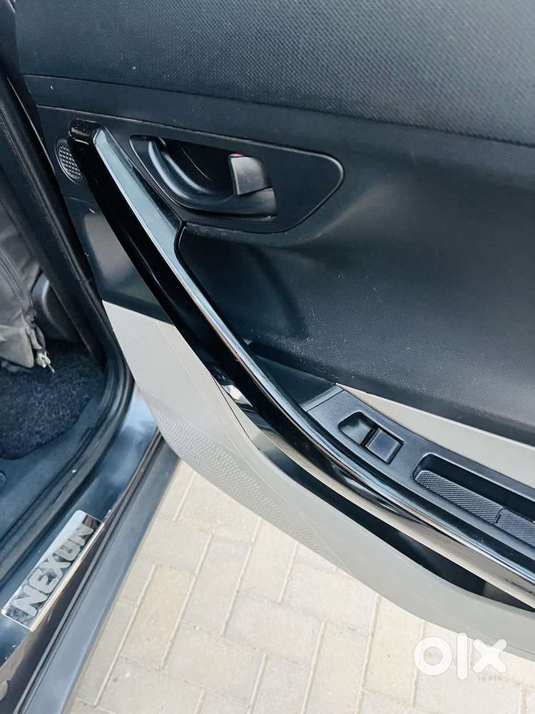 Tata Nexon 1.2 Revotron Xm Plus (s), 2019, Petrol