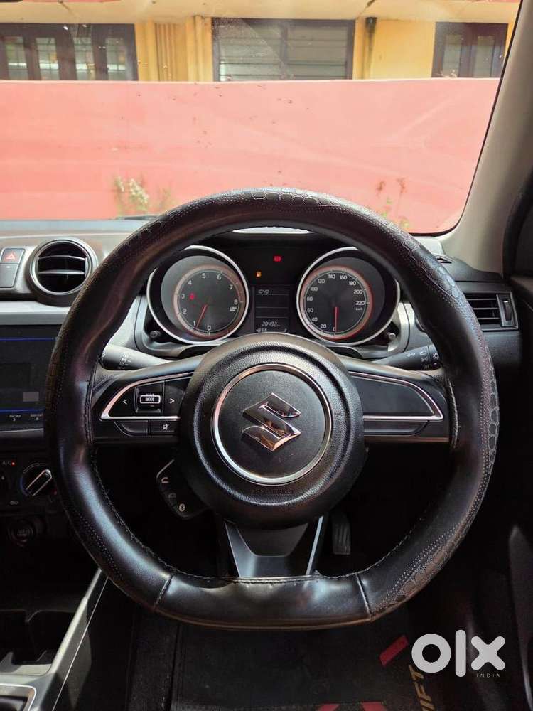 Maruti Suzuki Swift 2021 Petrol 29800 Km Driven