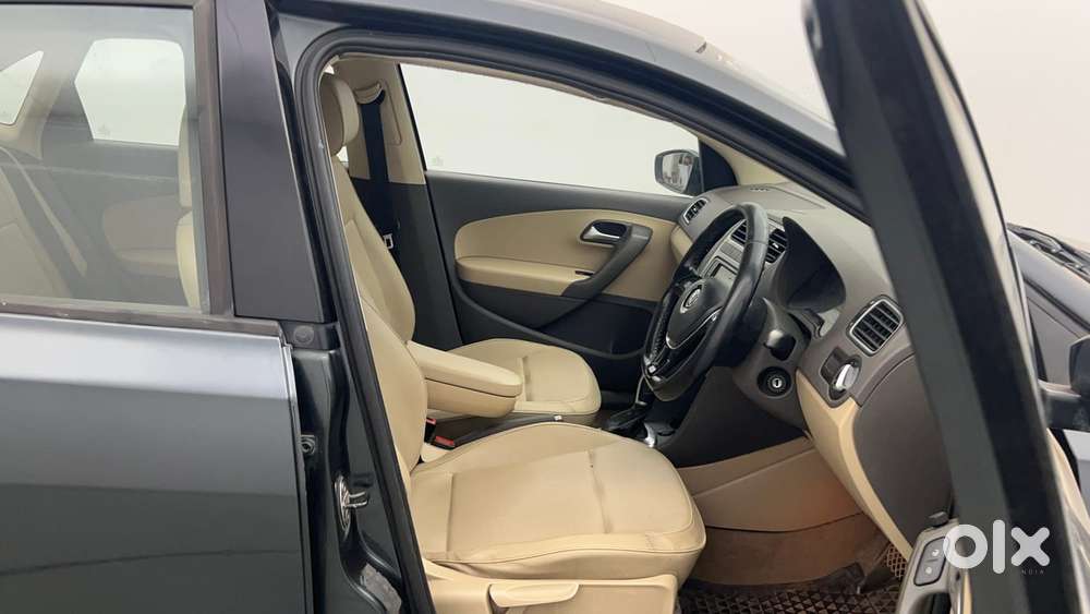 Volkswagen Vento 1.2l Tsi Highline Plus At Petrol, 2017, Petrol