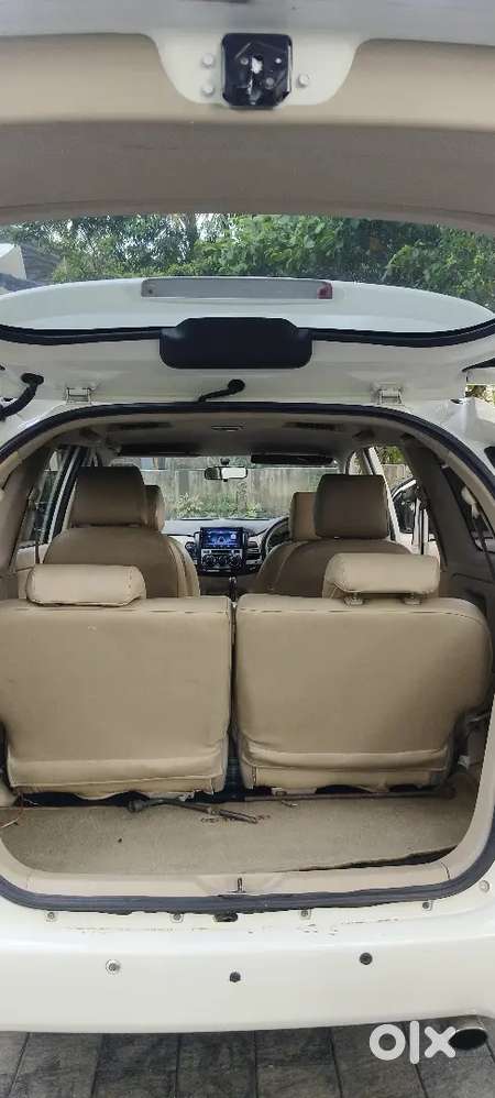 Toyota Innova 2010 Diesel Well Maintained