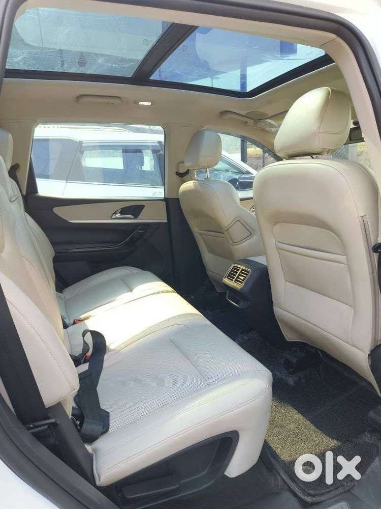Mahindra Xuv700 2.2 Ax 7 Diesel At Luxury Pack Str, 2024, Diesel