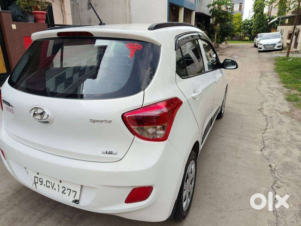 Hyundai Grand I10 Sportz Celebration Edition, 2017, Petrol