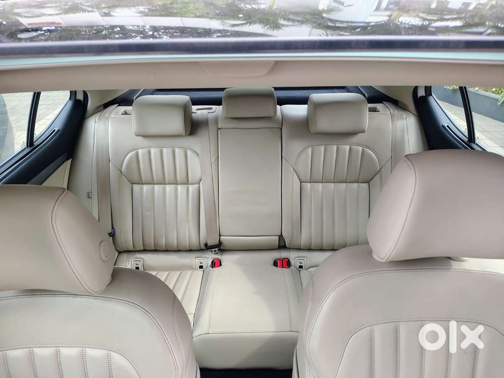 Skoda Superb [ ] 1.8 Style Tsi At, 2016, Petrol