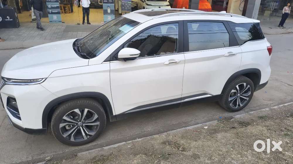 Mg Hector Plus 2024 Petrol Manual 5853 Km