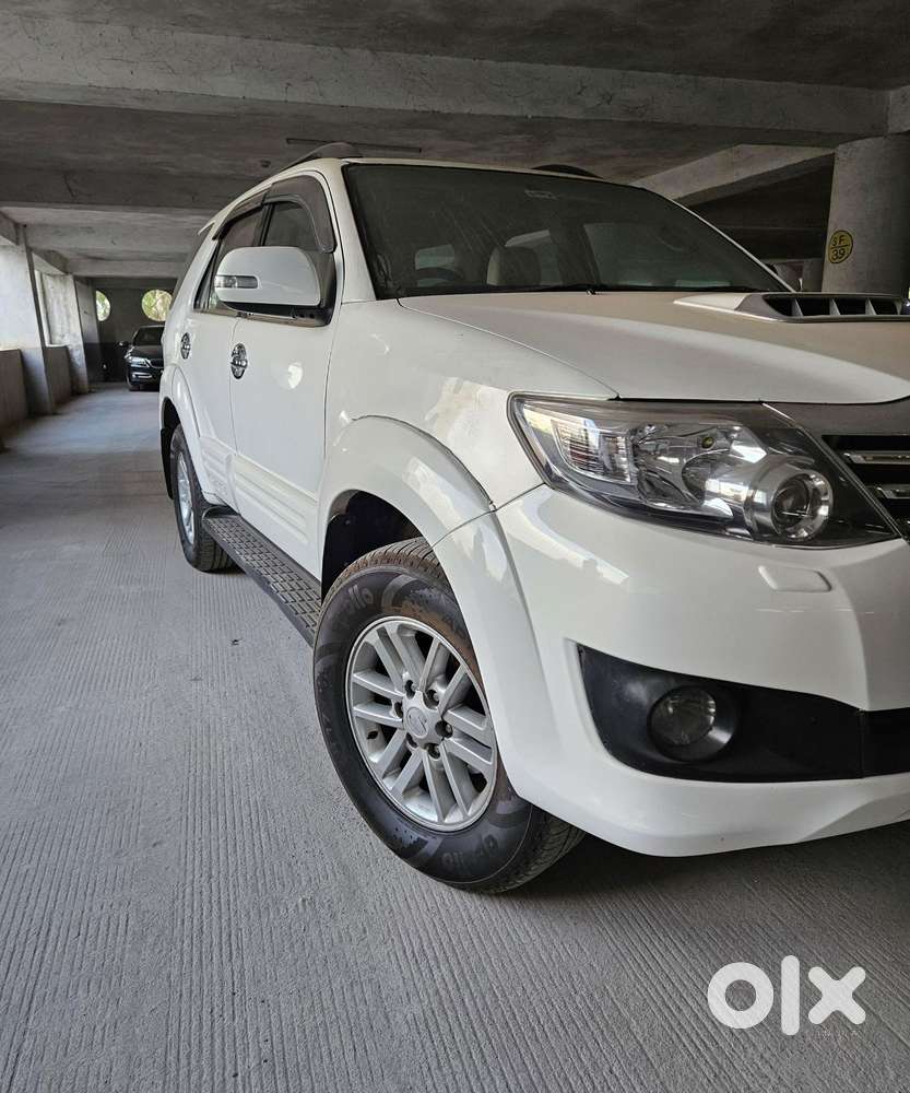 Toyota Fortuner 2011-2016 4x2 Manual, 2013, Diesel