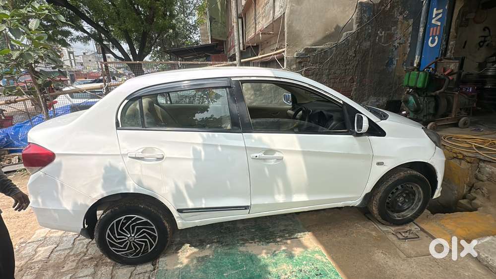 Honda Amaze 2015 Cng