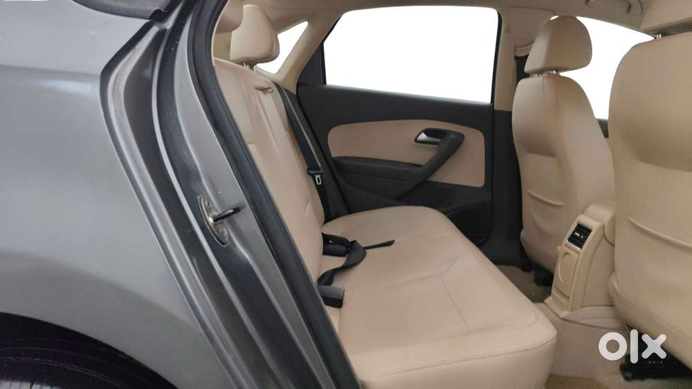 Volkswagen Vento 2010-2013 Petrol Highline, 2013, Petrol
