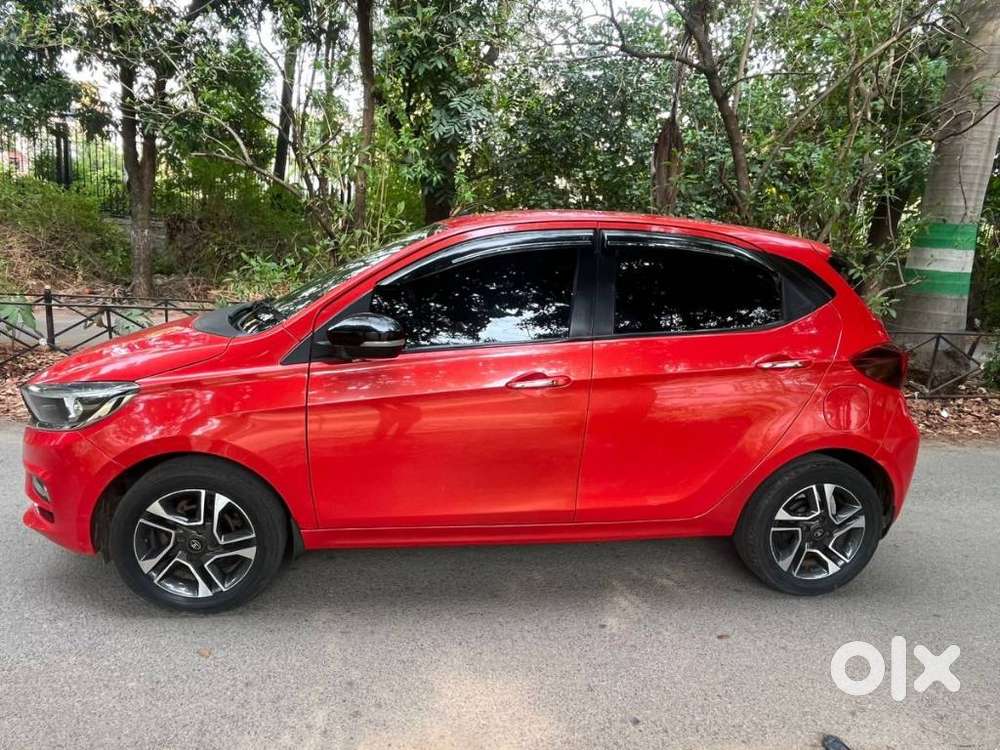 Tata Tiago 1.05 Revotorq Xz Plus Dualtone, 2023, Petrol